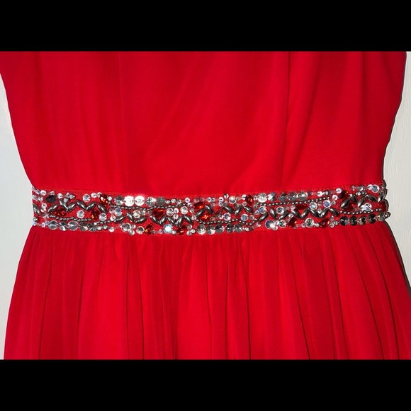 Red Dress - Picture 3 of 5